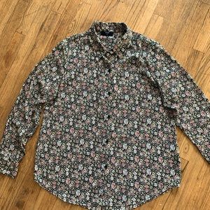 Feminine Tahari floral blouse in size medium.